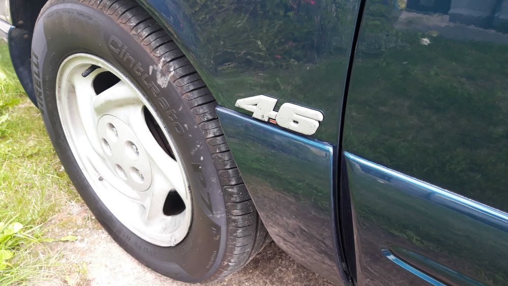 Ford Thunderbird USA V8 RWD zarejestrowany na zabytek żółte tablice