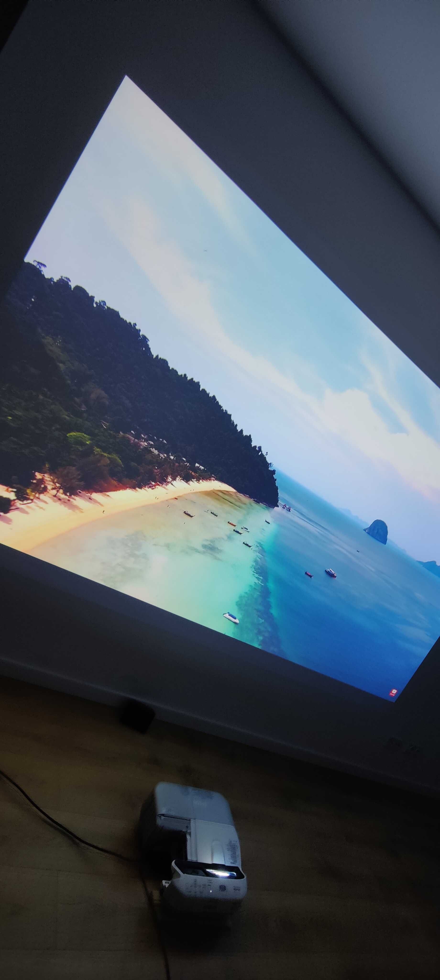 Projektor panoramiczny Epson eb 475wi szeroki kąt kino domowe HDMI