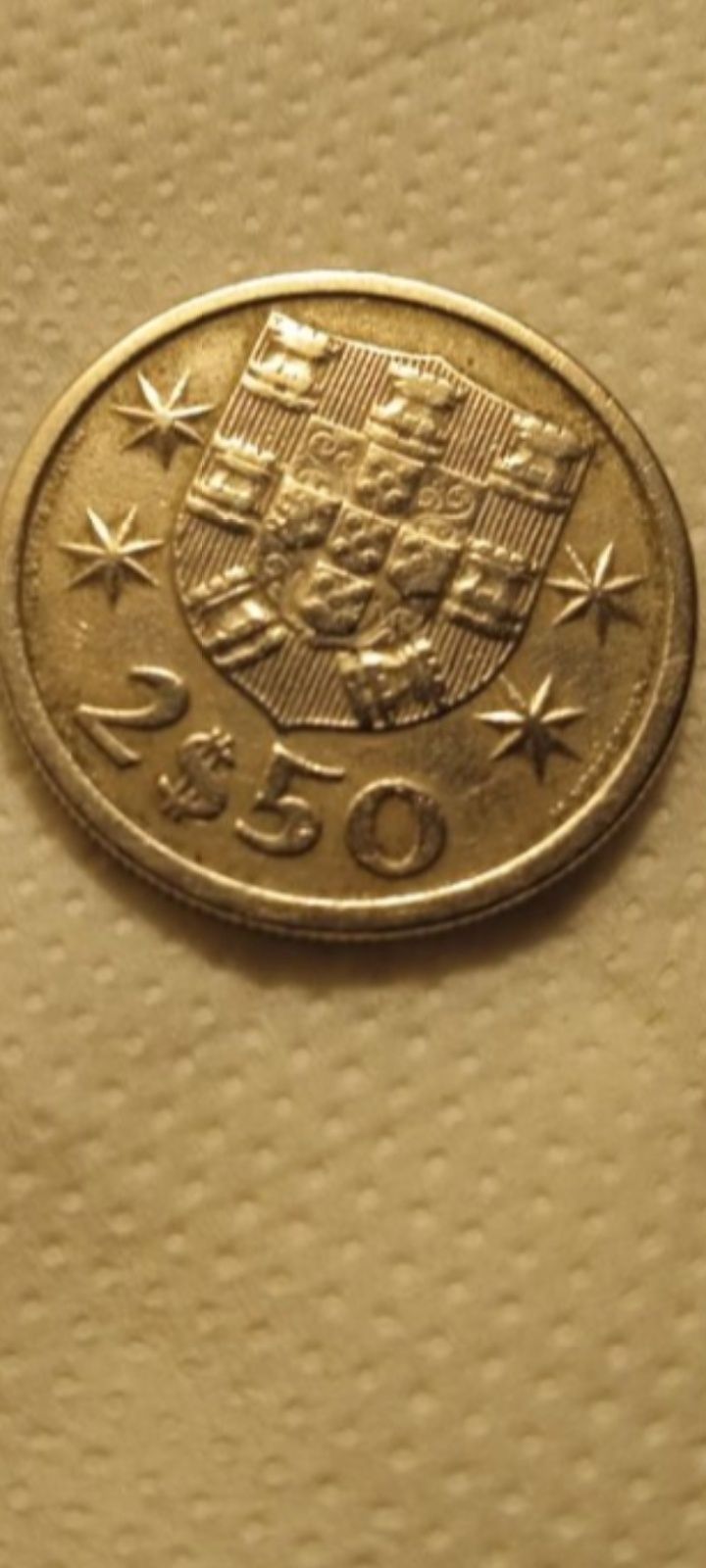 Moedas de 2$50 de 1963 a 1985 são 23 moedas em excelente estado