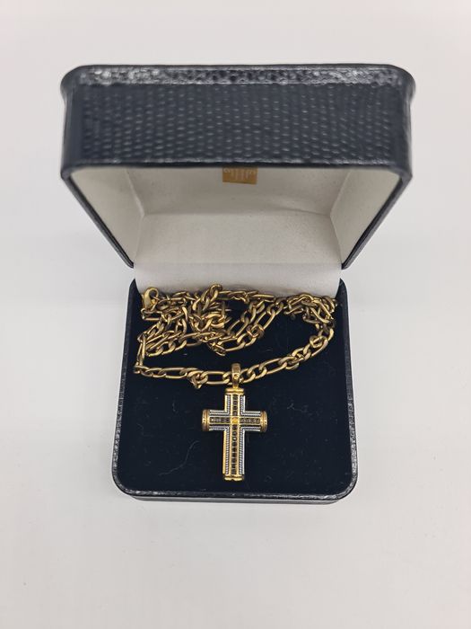 Colar com crucifixo banhado a ouro e pedras de zirconio ART GALLERY