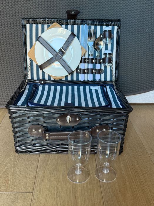 wiklinowy kosz piknikowy