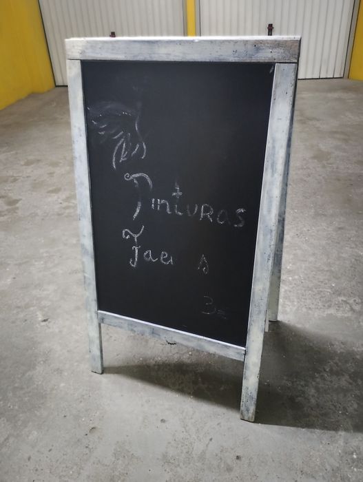 Cavalete publicitário