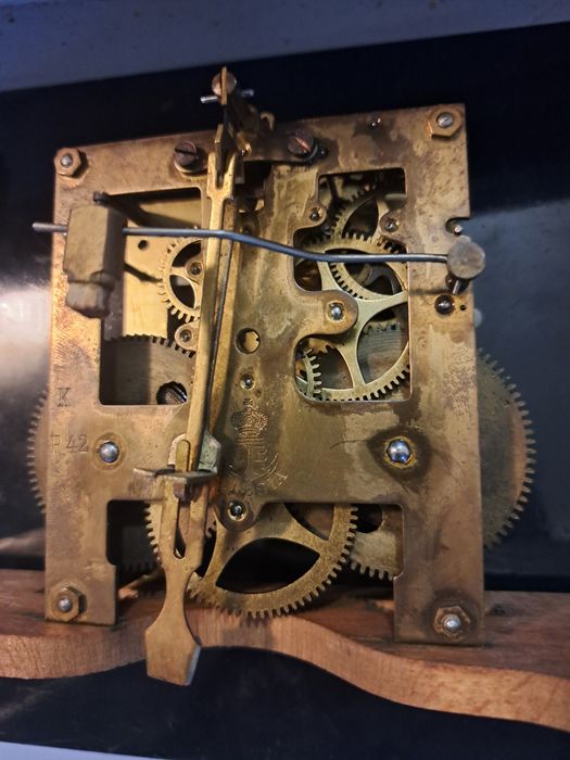 Ładny wiszący zegar Gustav Becker Silesia