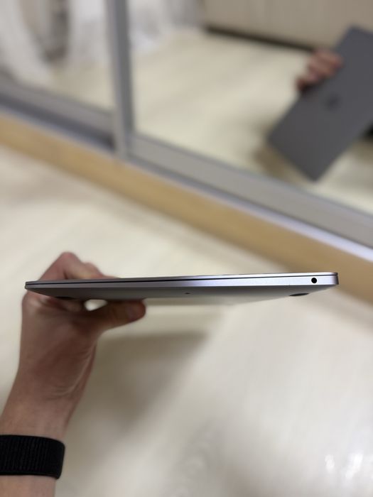 Macbook air m1 16 256 хороший стан 100% акб
