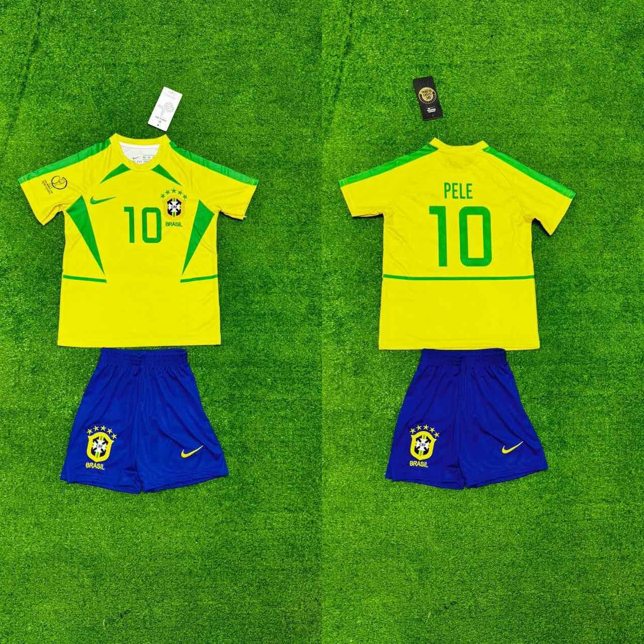 Футбольна форма. Ф.К"Бразилія"