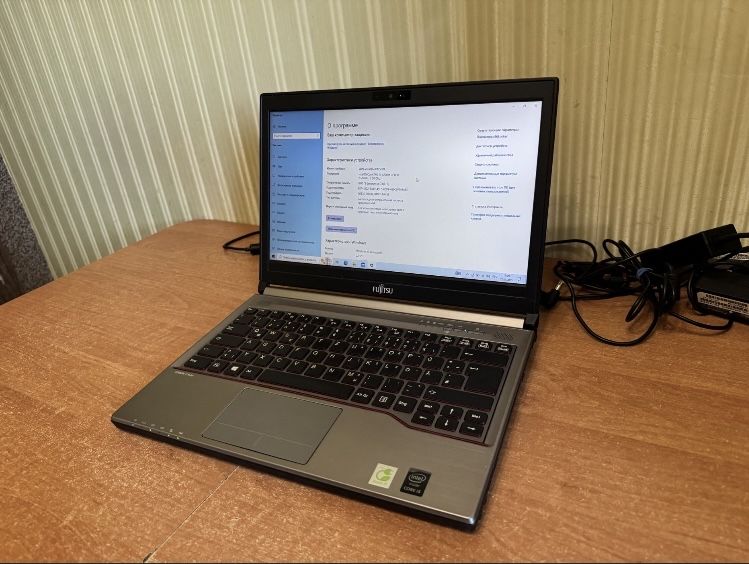 Ноутбук Fujitsu LifeBook E734 core i5 4gen