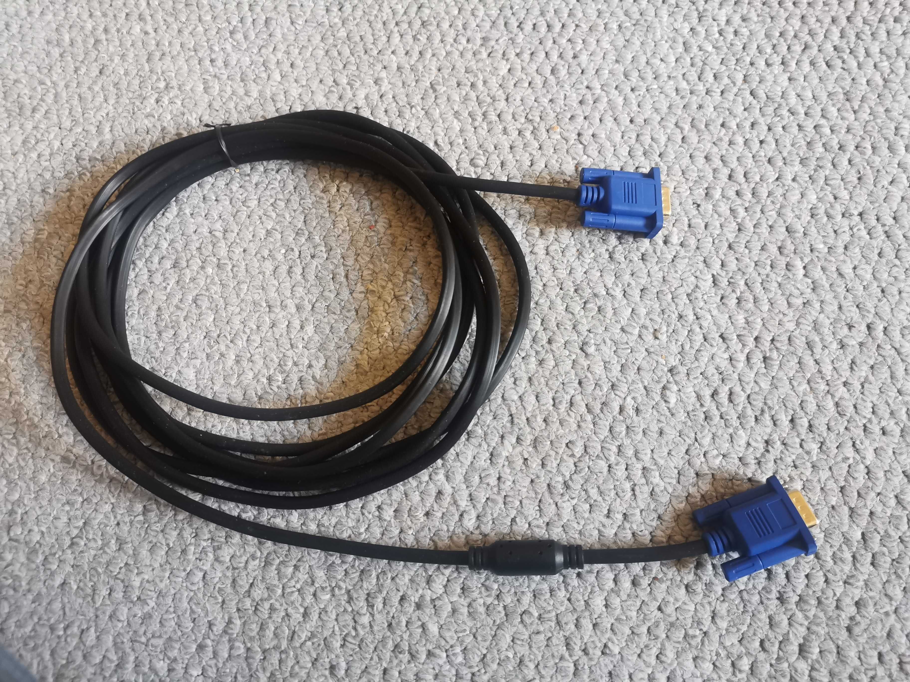 Kabel D-Sub D-Sub (VGA-VGA) 5 metrów stan idealny