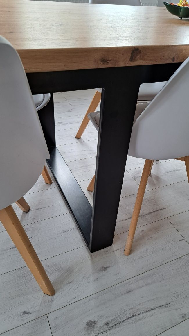 Stół loftowy rama jest stalowa malowana proszoko 280x90 plus 9 krzeseł