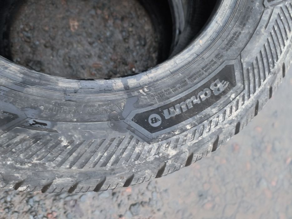 215/65R16C Barum 2021рік зима