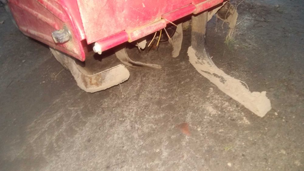 Glebogryzarka spalinowa z napędem MTD