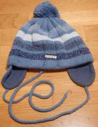 czapka zimowa gruba na polarze chłopca niebieska AGBO 3-6lat wiązana