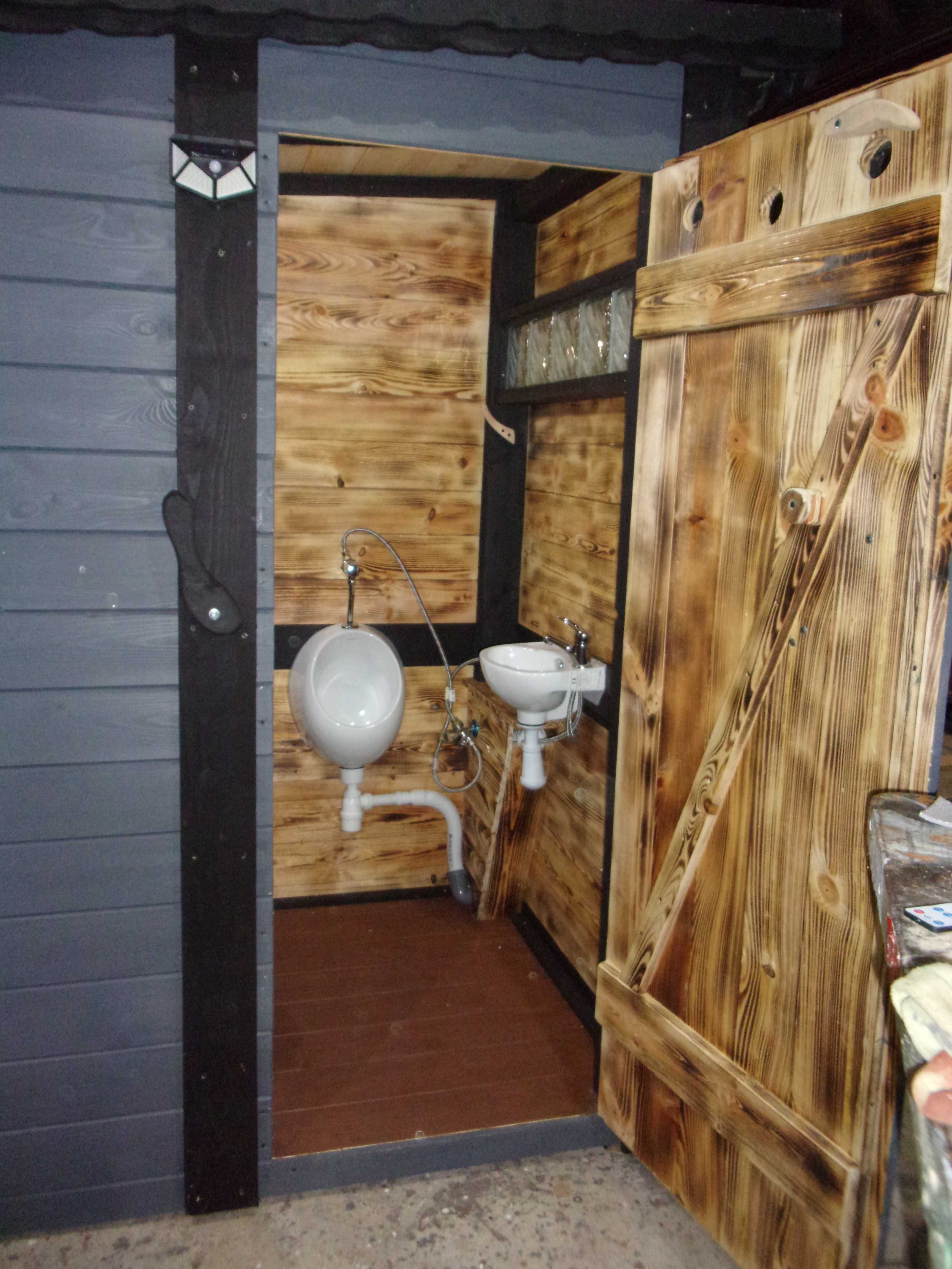 Toaleta drewniana -wc Qalitis 6 hit !- z pisuarem  mega wyposażenie !