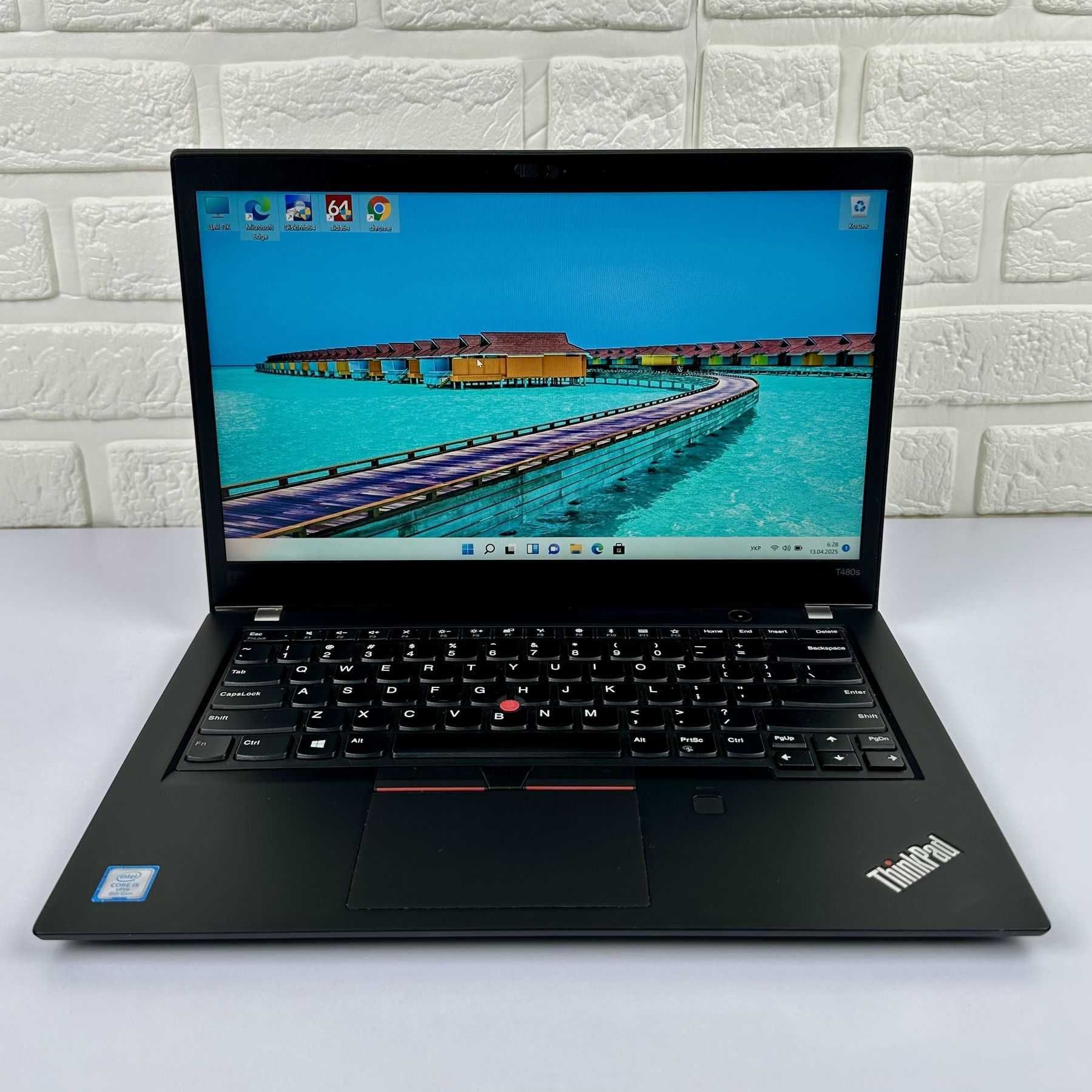 Ігровий ноутбук ультрабук Lenovo  Intel core i5 / 8gb DDR4 / SSD / IPS