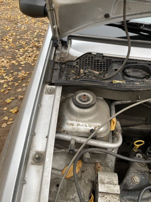 DACIA LOGAN 1.4 Бензин