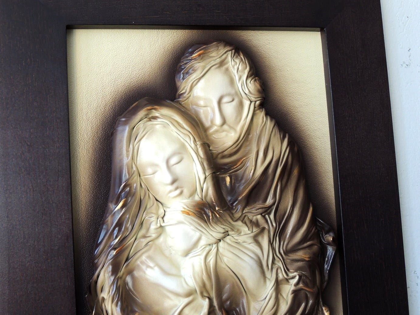 Obraz z Świętą Rodziną w płaskiej drewnianej ramie na prezent + GRAWER