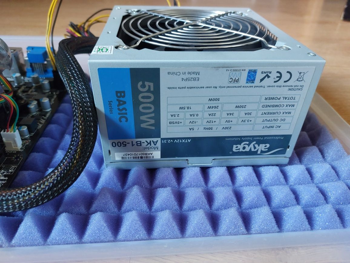 AMD A8-5600 + FM2-A75MA-E35 v1.3 + 6gb ram + zasilacz 500w