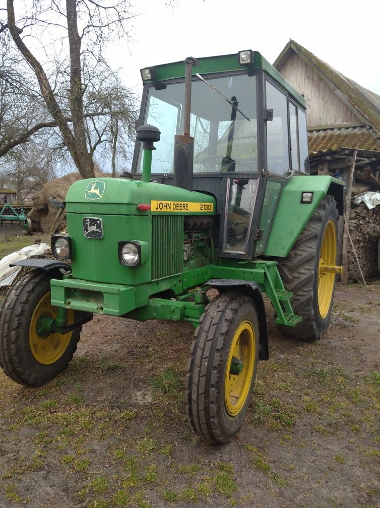 Продам John Deere 2130