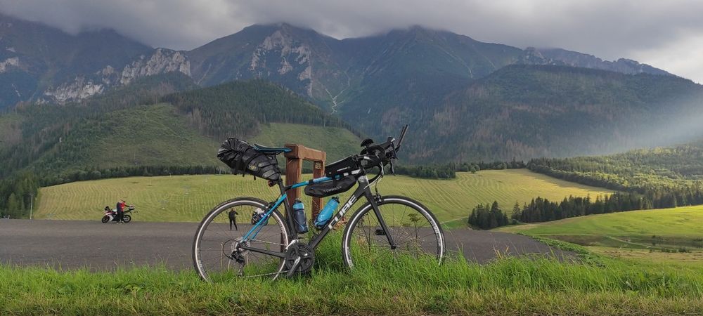 Rower szosowy cube attain gtc pro endurance carbon koła Dt Swiss