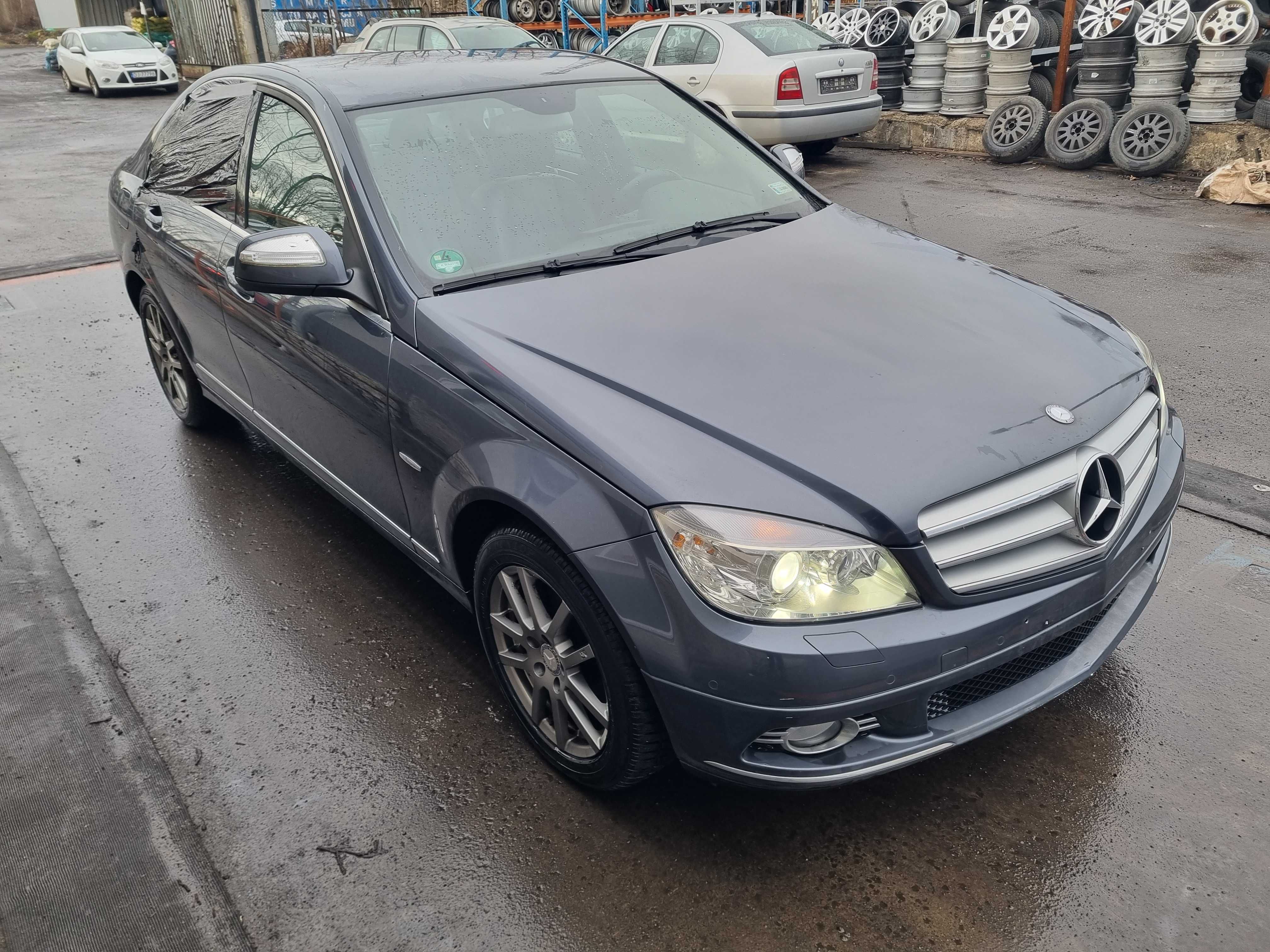 Mercedes W204 silnik 3.0 V6 M272.947 drzwi maska lak C755