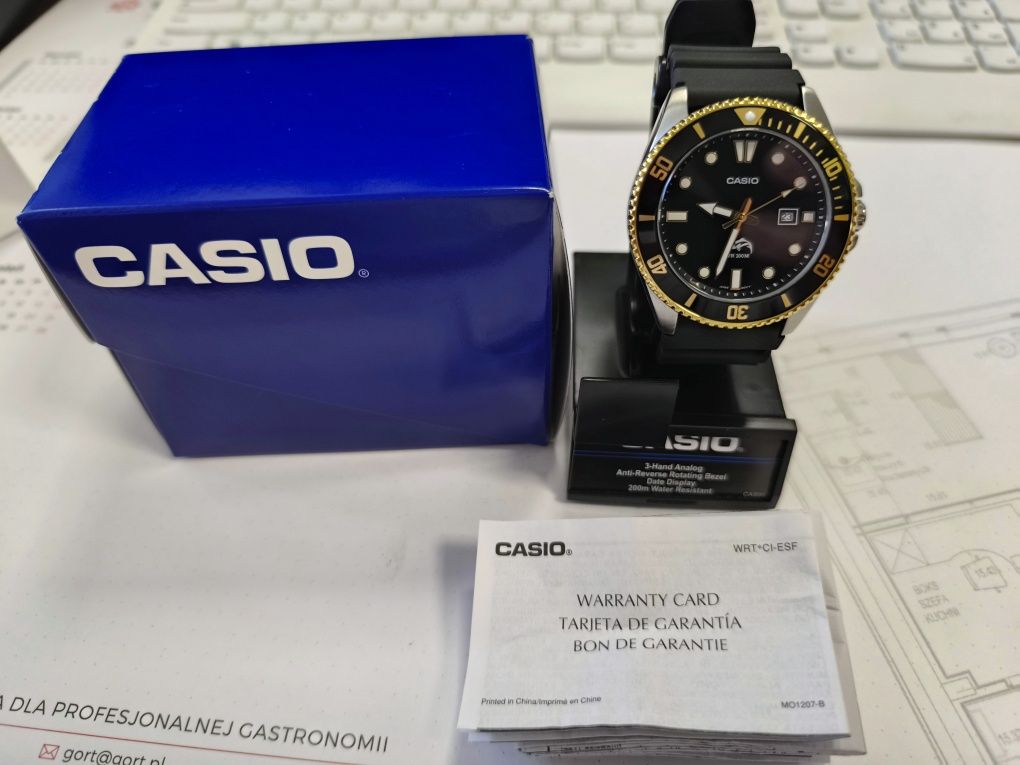 Zegarek Casio duro GOLD