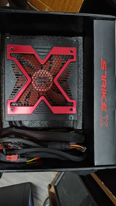 БУ Комп'ютерні комплектуючі та запчастини