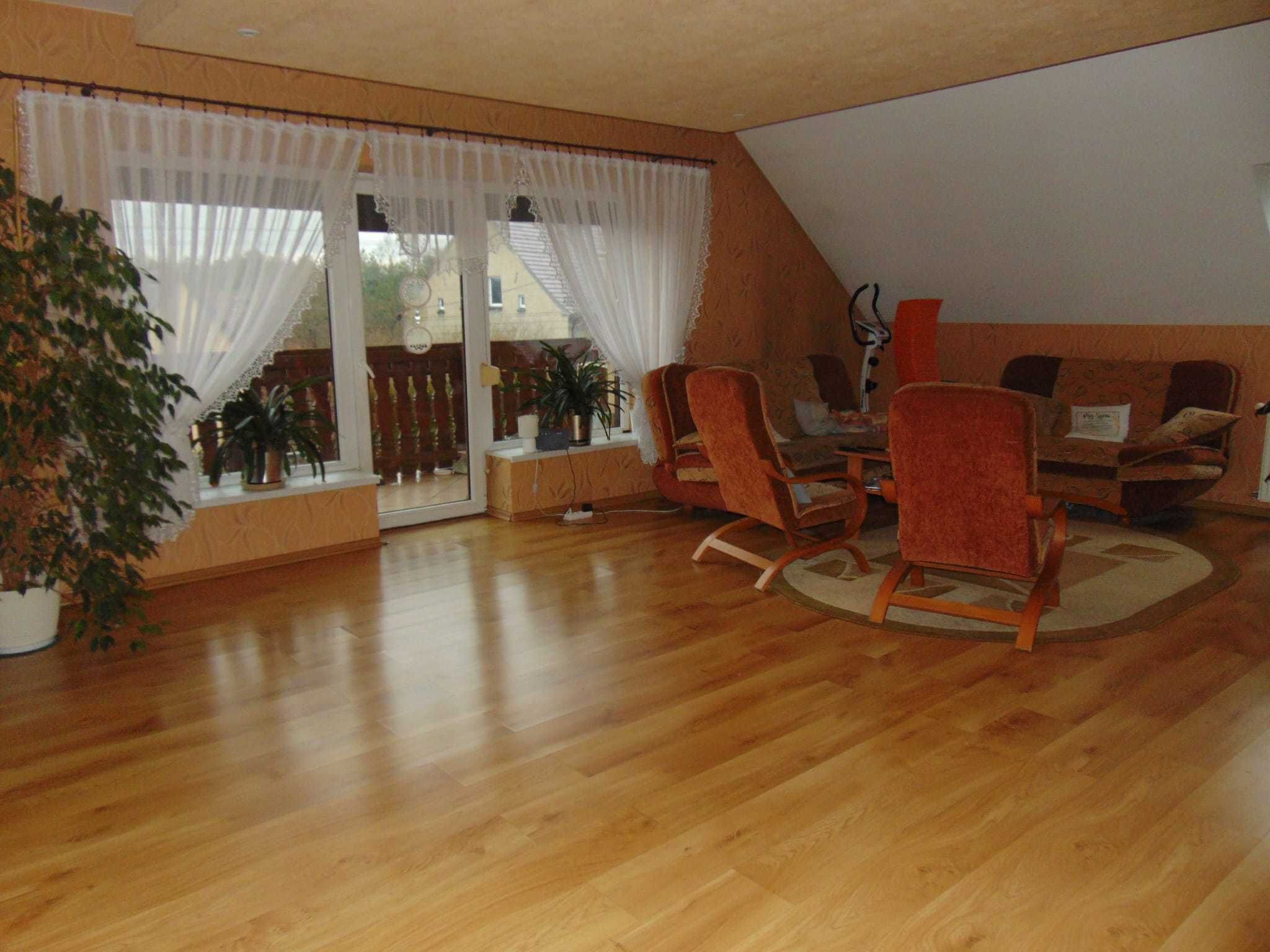 Dom 228m2 + mieszkanie