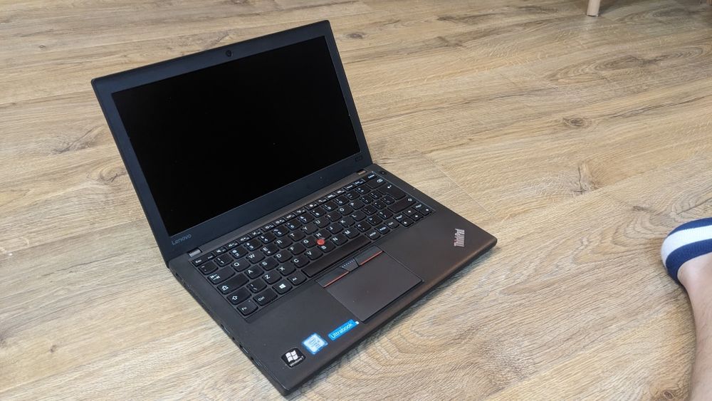 Lenovo ThinkPad X260 12,5" / 8GB RAM / i5 / SSD / Windows 10