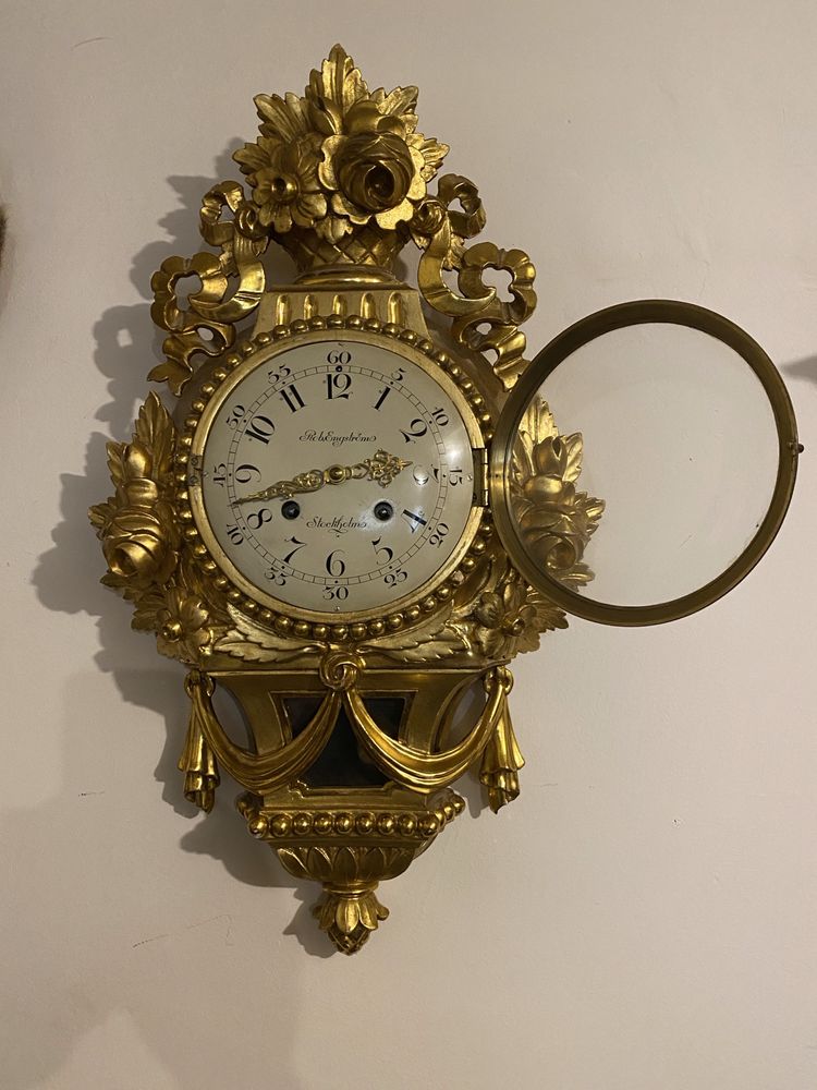 Настенные часы с боем годинник позолота