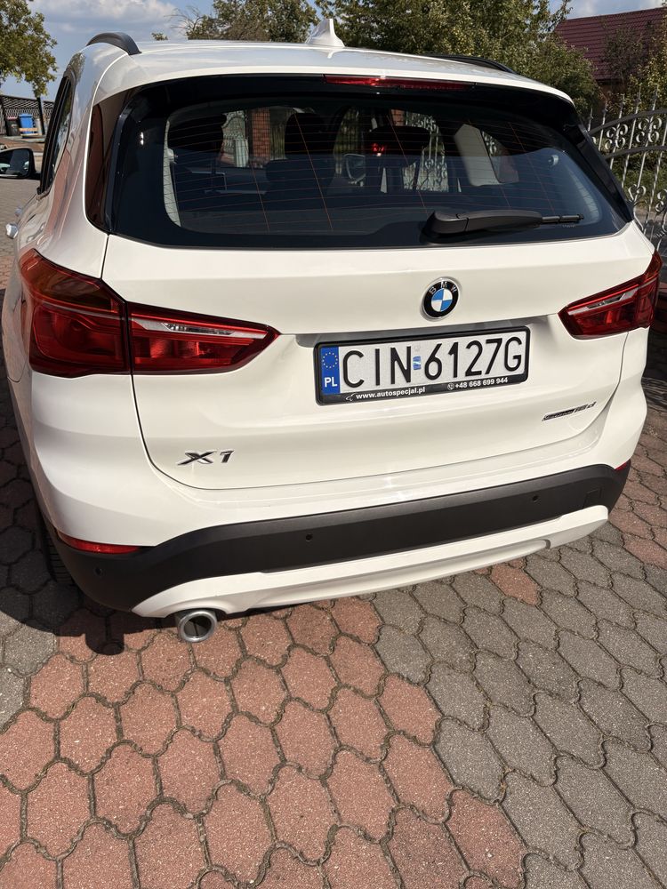 Sprzedam BMW X1 sDrive 16d
