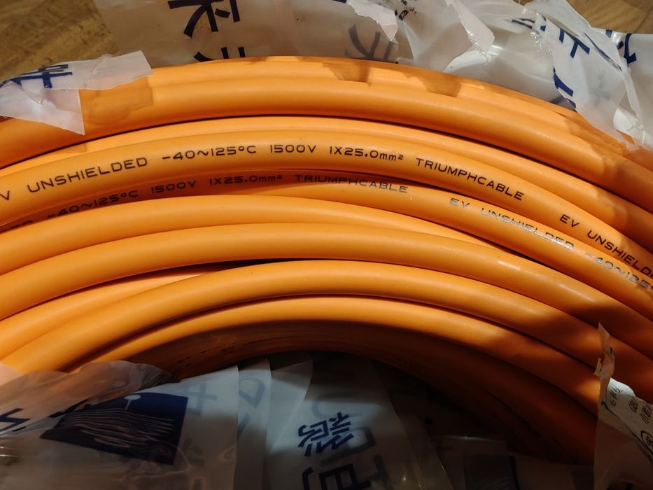 Провід силовий високовольтний EV Triumpfcable 25мм2 1500V