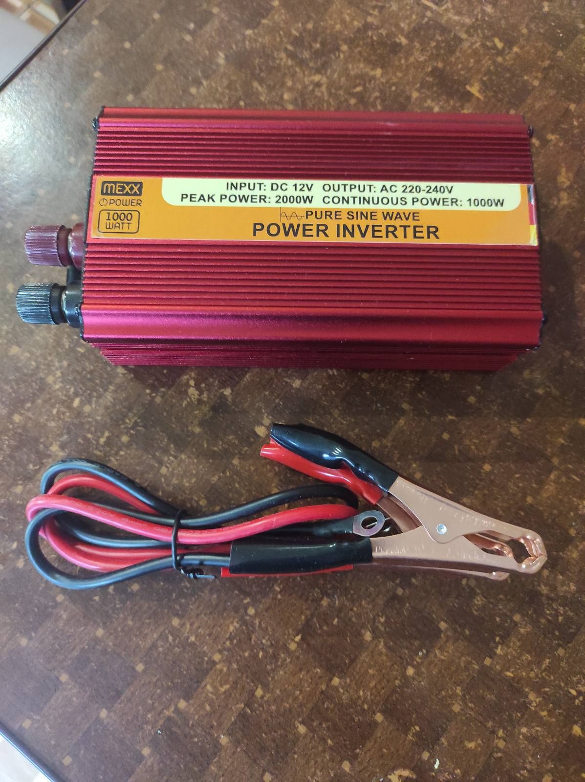 Преобразователь напряжения инвертор  1000W AC/DC 12V-220V
Так
Н
