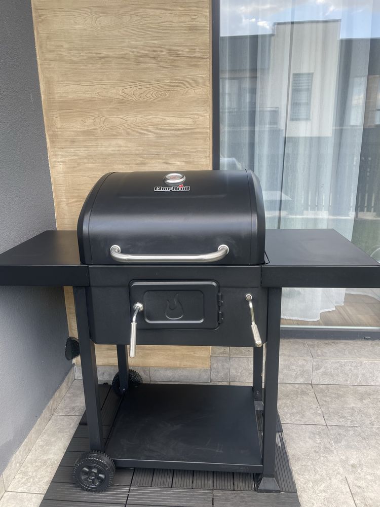 Американський вугільний гриль chair broil