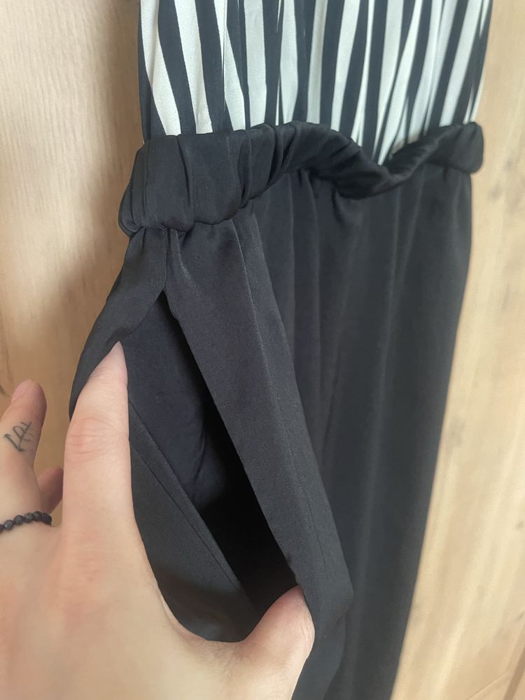 Kombinezon elegancki rozciecia odkryte plecy zara xs