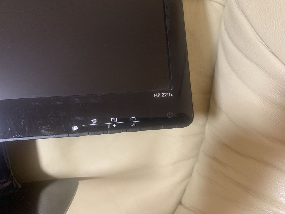 Монитор HP 2211x