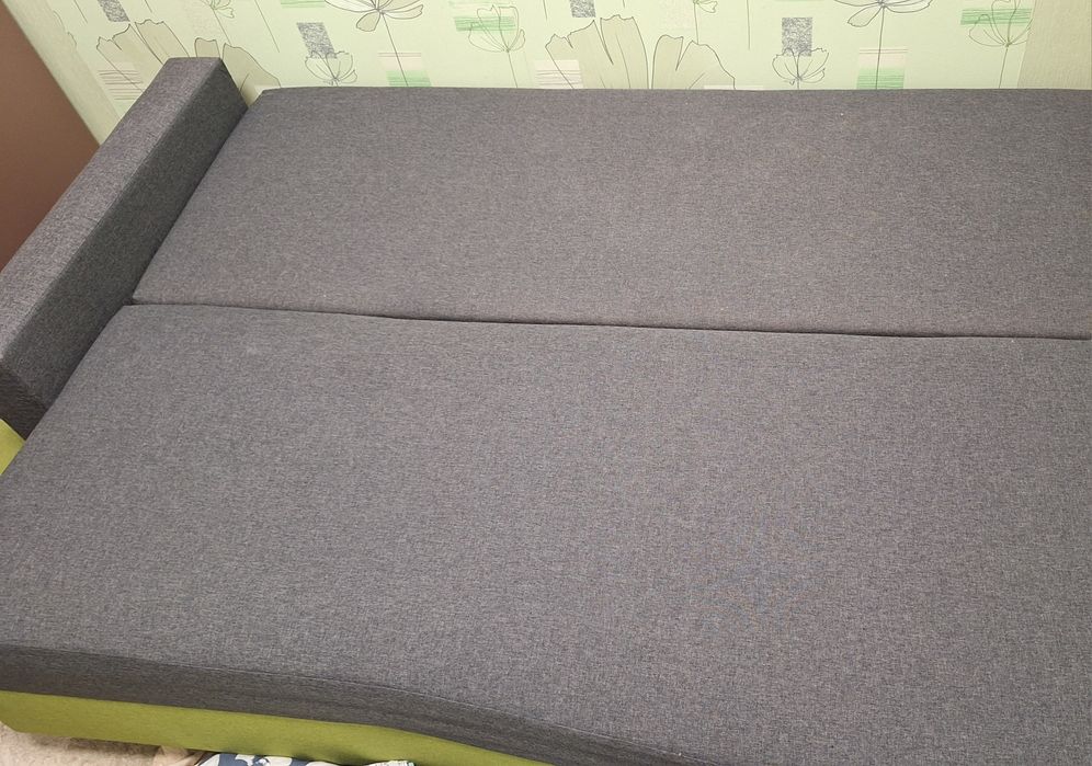 Продам розклажне диван-ліжко (тахта) б/у