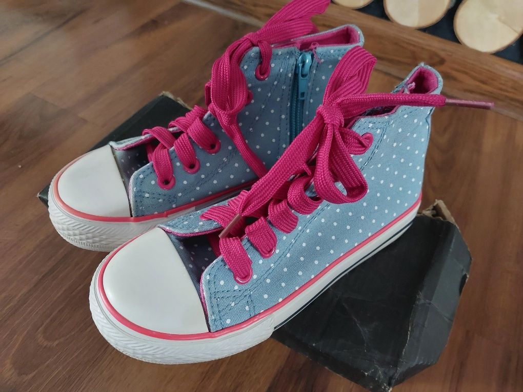 Trampki dla dziewczynki r. 32 NOWE