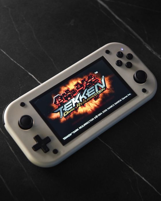 Карманная ретро приставка SJGAM M17 с PSP, PS1, NES, на 128