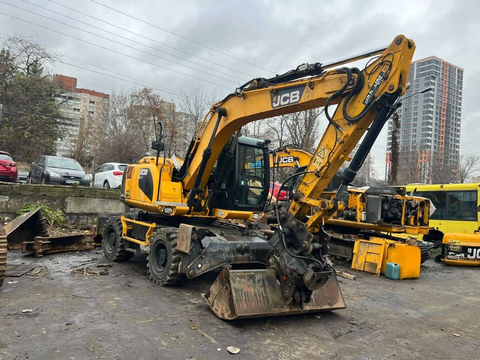 Колісний екскаватор JCB JS 145 W