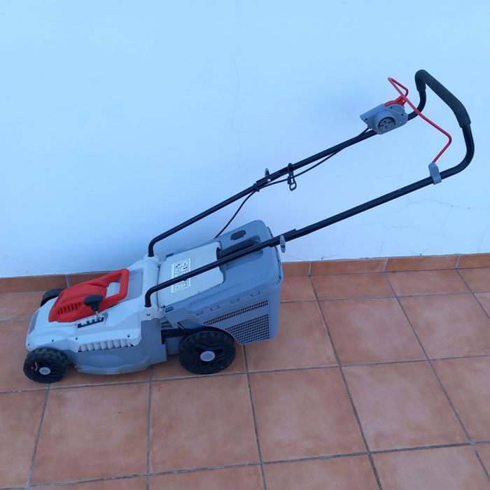 Cortador relva eléctrico