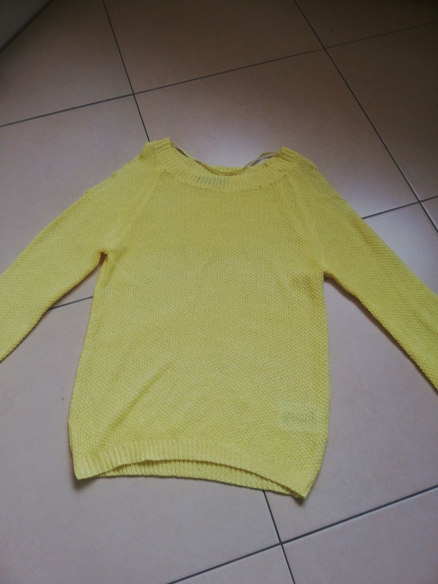 Swetr żółty nowy