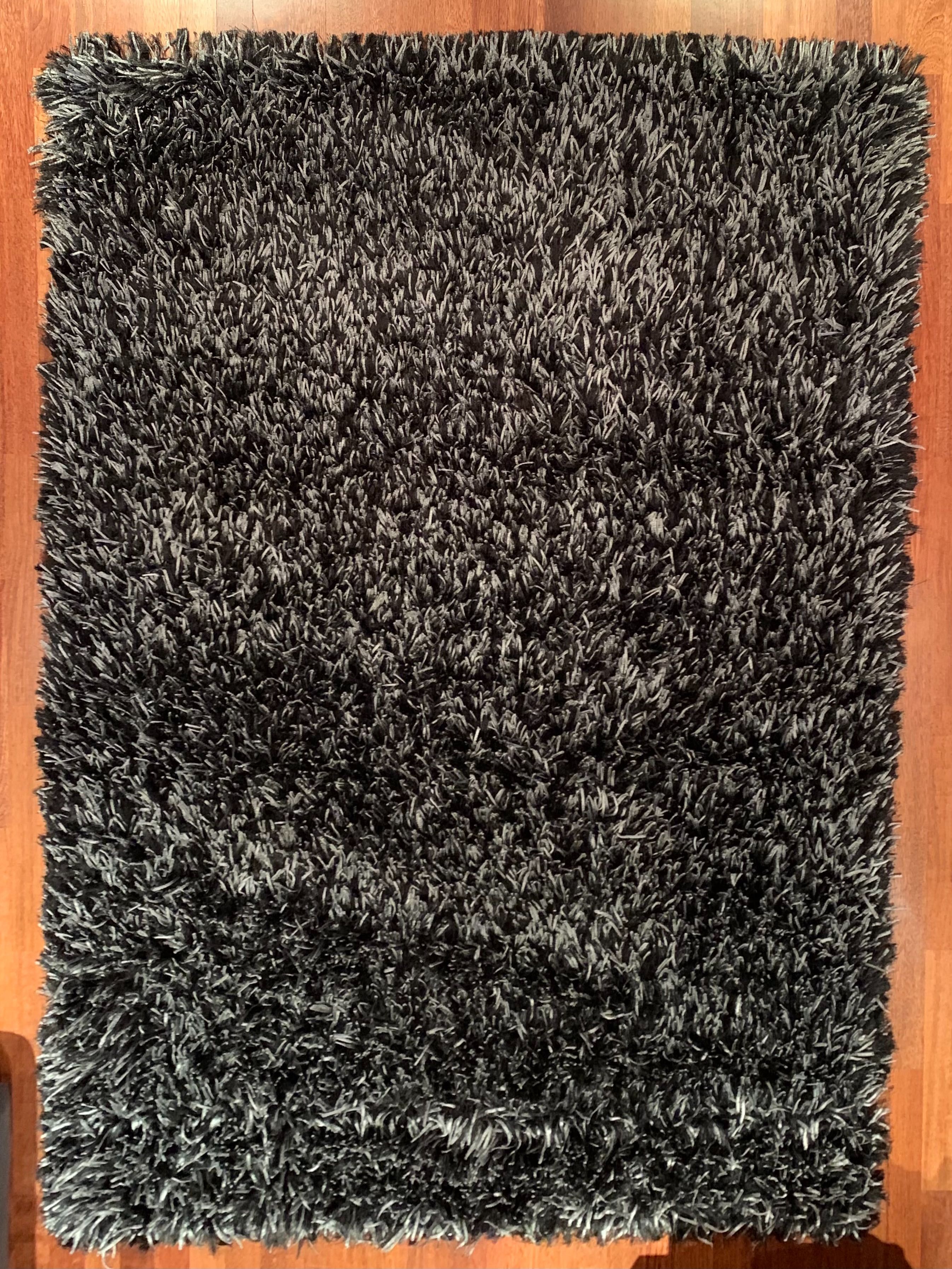 Carpete pelo comprido preta e cinza prateado 230x160cm limpa