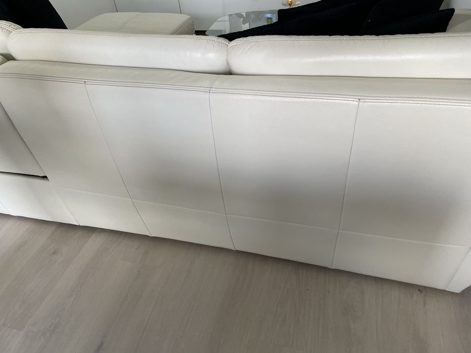 Narożnik ze skóry Etap Sofa z funkcją spania ze stolikiem