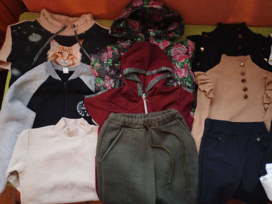 Набор одежды демисезон  размер 34-44 на девочку в хорошем сост