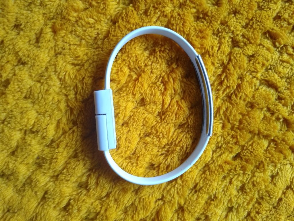 Bransoletka adapter z funkcją kabla ładującego (USB-A / microUSB)