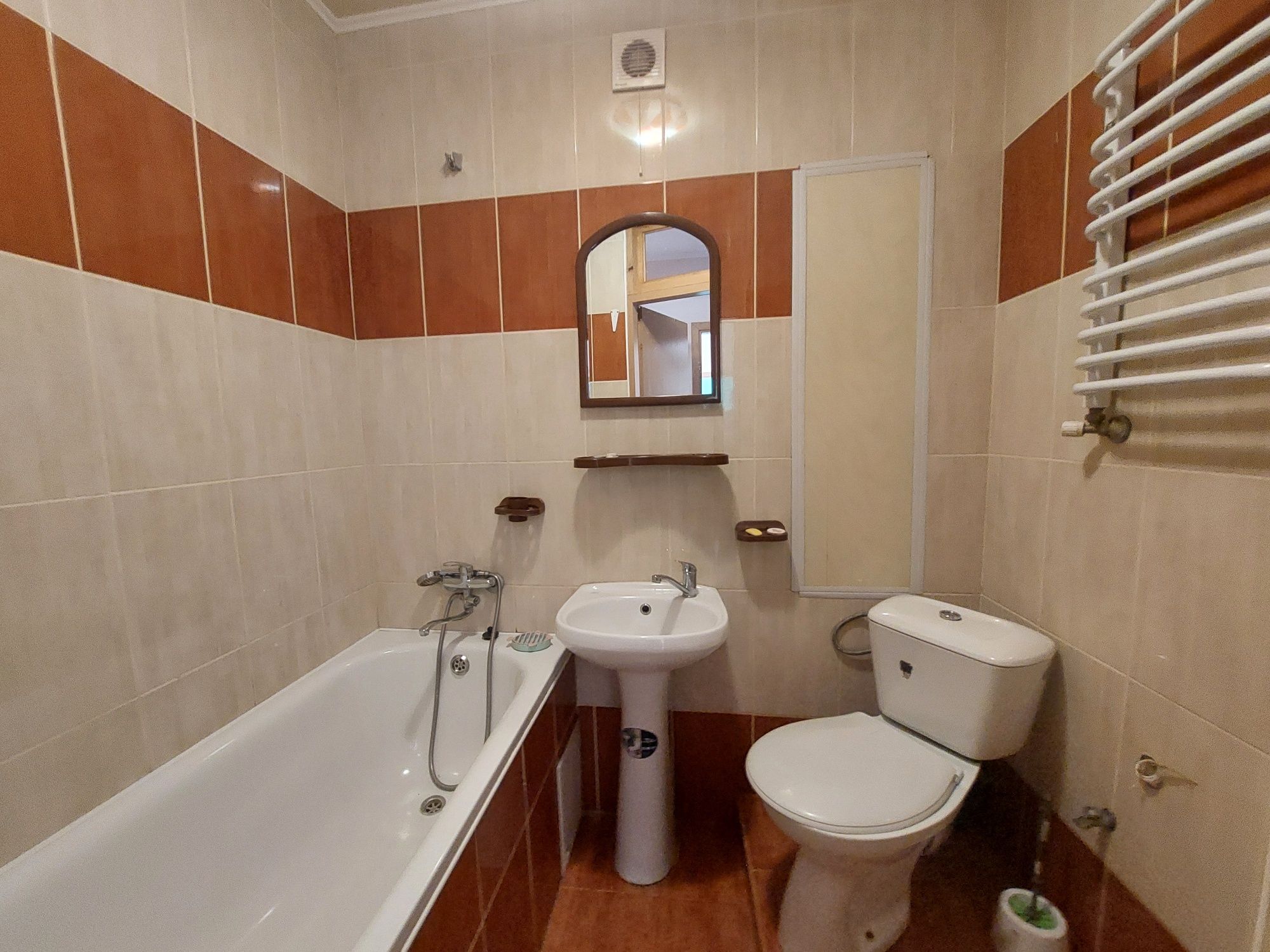 Продаж 2 кімн квартири 43,7м2 пл. Франка м. Борислав
