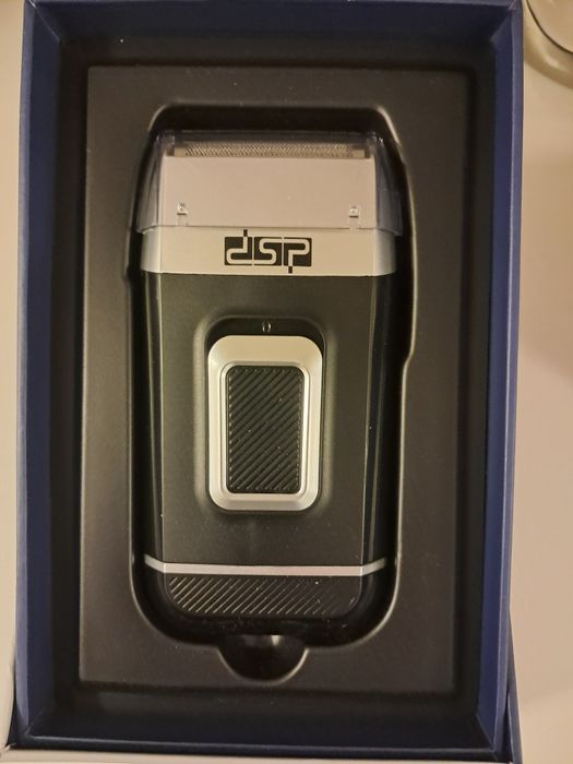 Máquina barbear nova