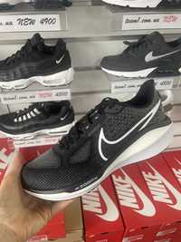 Кросівки для бігу Nike Vomero 17 FB1309-004