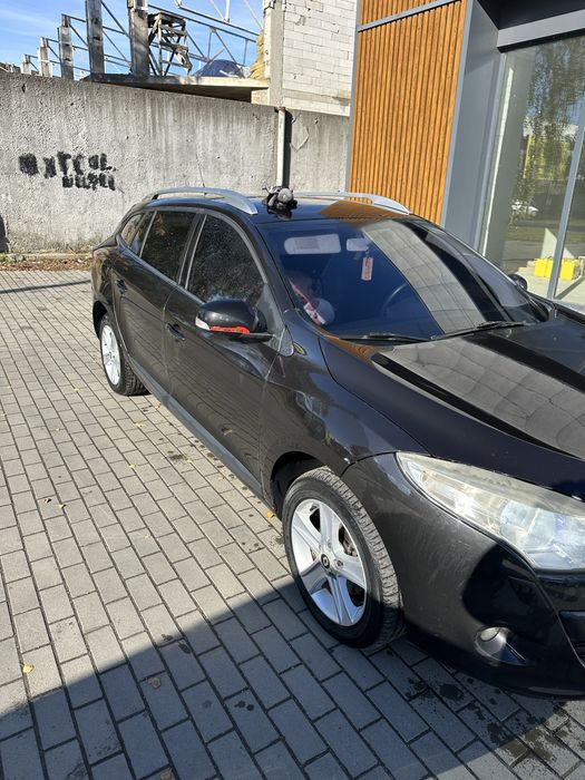 Продам авто в хорошом атані