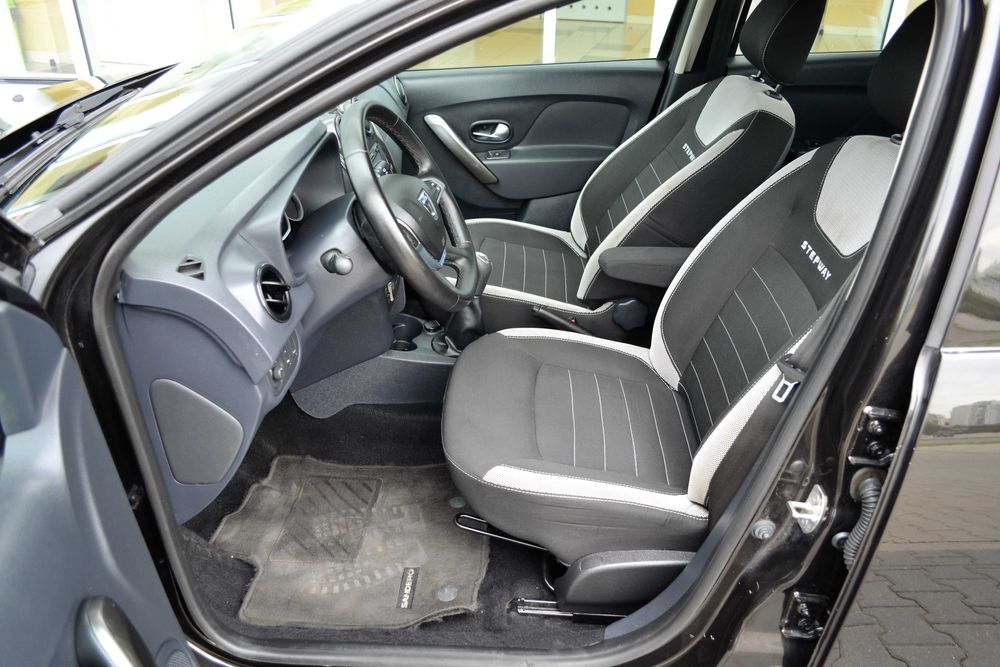 Dacia Sandero Stepway 0.9TCe 90KM**Navi**Tempomat**Czujniki parkowania