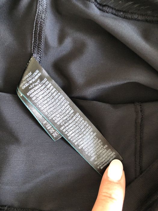 Czarne body modelujace bielizniane uniweesalne w bdb stanie m&s idealn